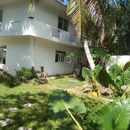 Ayu Hostel Ambalangoda  Exterior photo