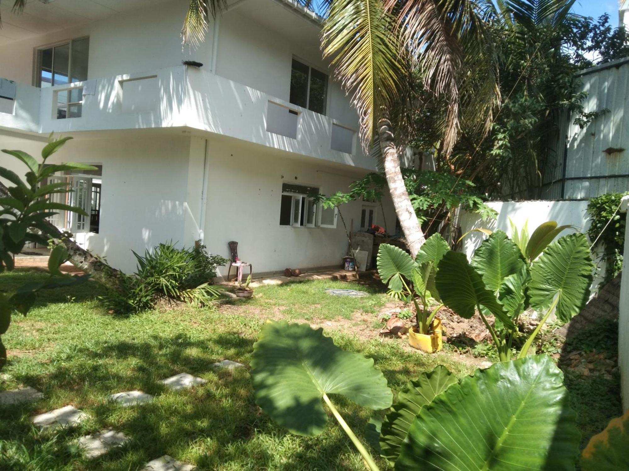 Ayu Hostel Ambalangoda  Exterior photo